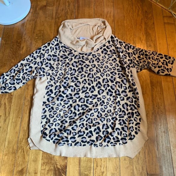 Kim Rogers side slit animal print cowl. Bought at a sale - Picture 1 of 4